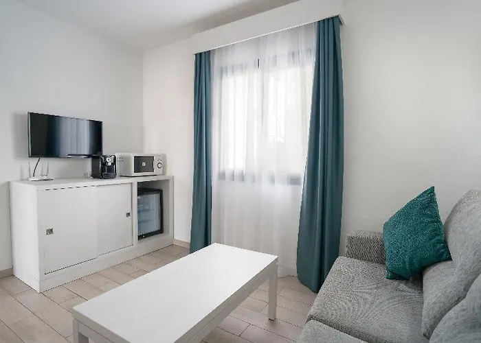 Hotel Thb Flora Puerto del Carmen (Lanzarote)