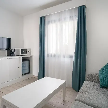 Hotel Thb Flora Puerto del Carmen (Lanzarote)