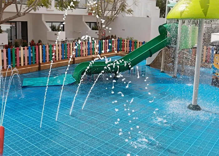 Thb Flora Отель 3*