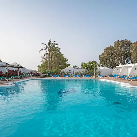 Thb Flora 3* بويرتو ذيل كارمين