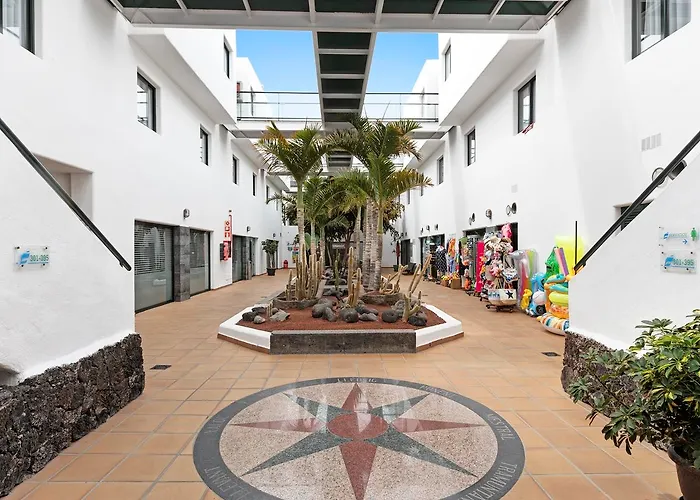 Thb Flora Puerto del Carmen (Lanzarote)