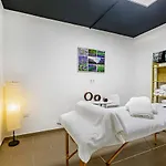 Готель Thb Flora 3*