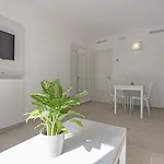 Thb Flora Готель 3*